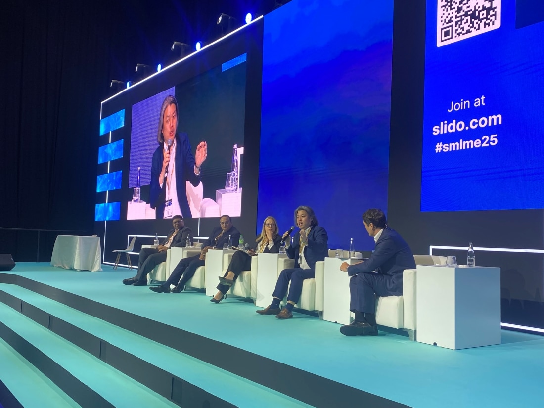 Navigating the Winds of Change: The Future of Green Energy in Global Shipping