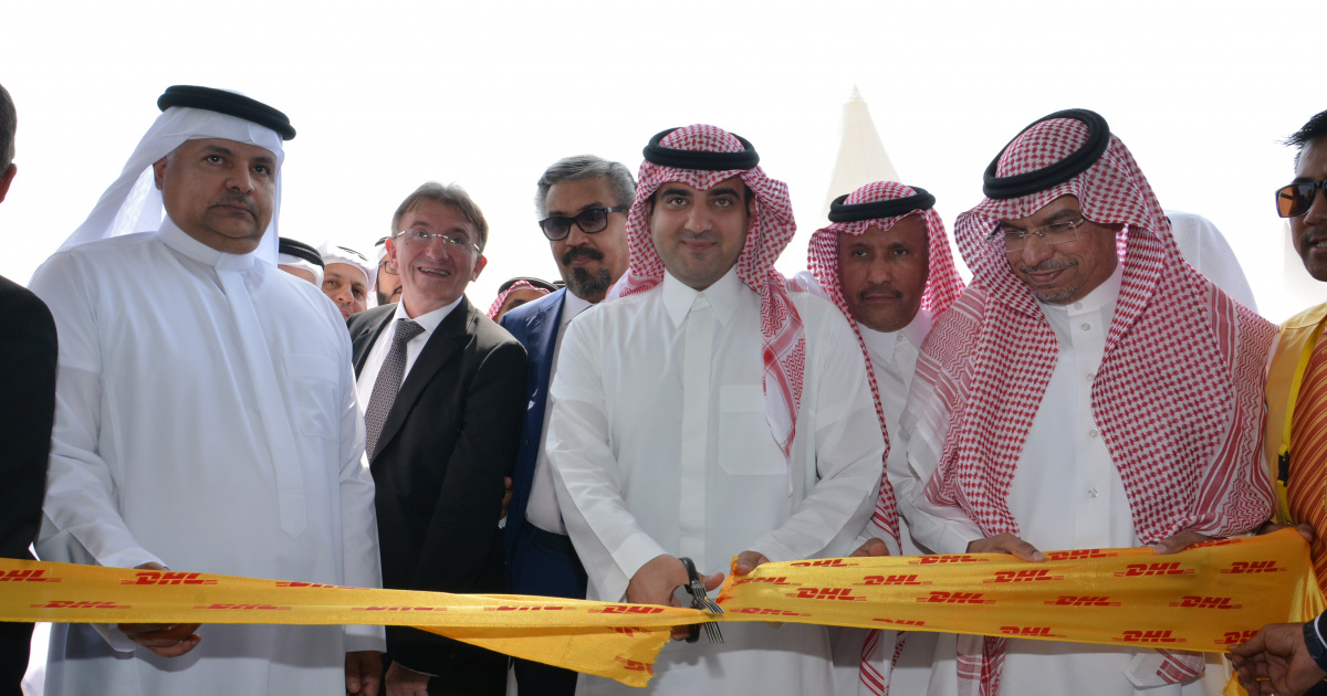 Dhl Opens Largest Ground And Air Ops Facility In Saudi Warehouse Dhl Dhl Express Distribution Centre Jeddah Saudi Arabia Warehouse News Logistics Middle East
