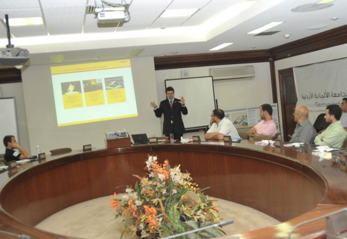 Dr. Linke conducting the lecture at German-Jordanian University Dr. Linke conducting the lecture at German-Jordanian University