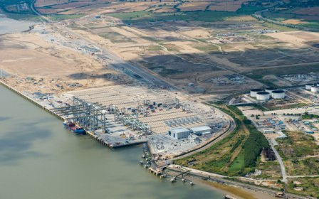 DP World London Gateway. DP World London Gateway.