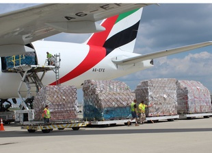 Emirates SkyCargo operates a weekly capacity of over 580 tonnes through 18 flights including four weekly freighter services. Emirates SkyCargo operates a weekly capacity of over 580 tonnes through 18 flights including four weekly freighter services.