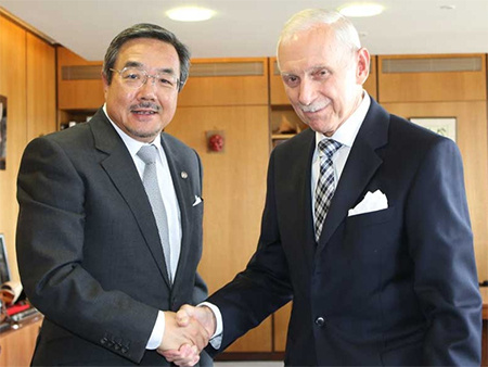 Outgoing IMO secretary-general Koji Sekimizu and IOM director-general William L. Swing Outgoing IMO secretary-general Koji Sekimizu and IOM director-general William L. Swing