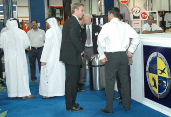 Dubai's non-oil foreign trade rose by 38% in 2008. Dubai's non-oil foreign trade rose by 38% in 2008.