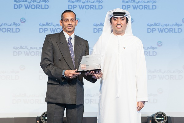 (L-R) Mr. Wallery Dcosta- General Manager-International Freight Services at RSA Logistic awarded by Mr. Mohammed Ali Ahmed, COO Of DP World. (L-R) Mr. Wallery Dcosta- General Manager-International Freight Services at RSA Logistic awarded by Mr. Mohammed Ali Ahmed, COO Of DP World.