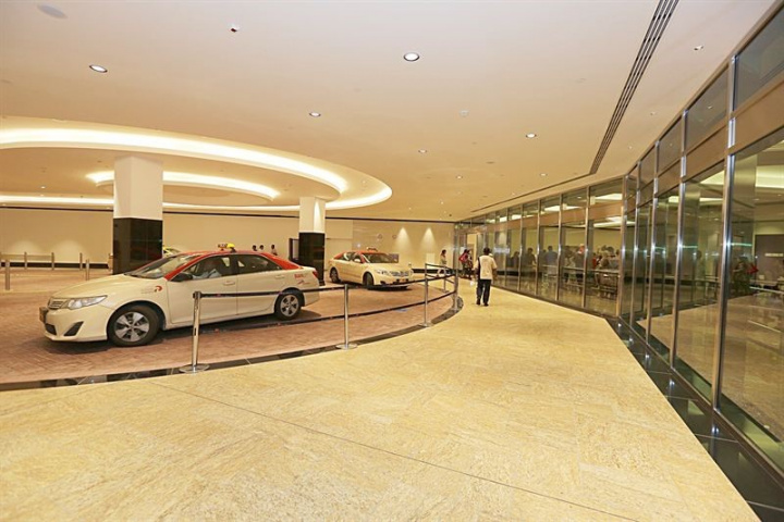 New Taxi Ranks Added At Dubai S Mall Of The Emirates Transport