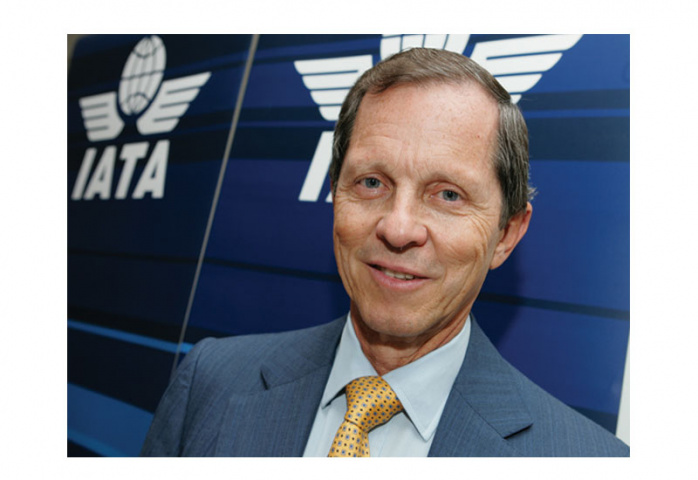 IATA director general Giovanni Bisignani is aiming for zero emissions. IATA director general Giovanni Bisignani is aiming for zero emissions.