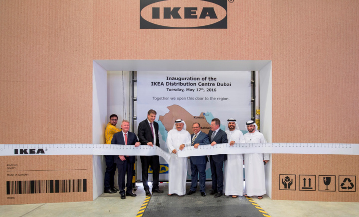 Located in Dubai South, the new unit boasts 100,000 square meters of storage space, which is equivalent to almost 20 football pitches. Located in Dubai South, the new unit boasts 100,000 square meters of storage space, which is equivalent to almost 20 football pitches.
