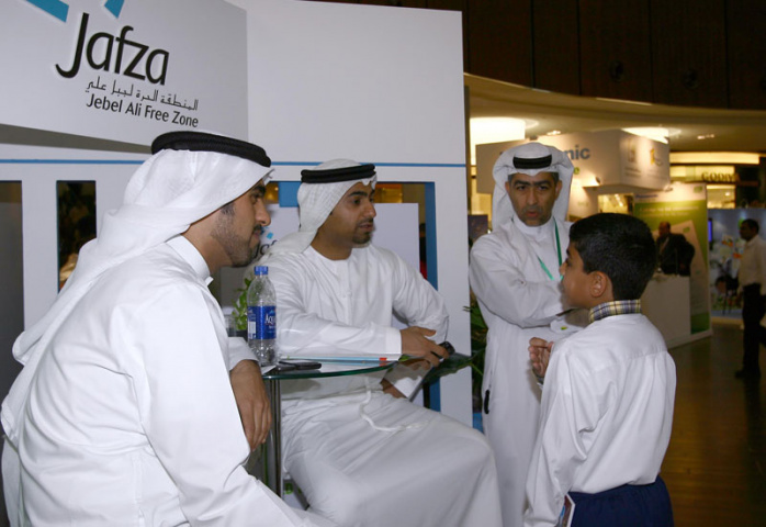 EZW representatives at an event organised by the Ministry of Environment and Water at the Dubai Mall EZW representatives at an event organised by the Ministry of Environment and Water at the Dubai Mall