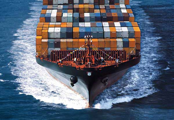 STEERING TOWARDS A BRIGHT FUTURE: Record cargo volumes are fuelling around 50 port development projects in the Middle East, with individual budgets ra STEERING TOWARDS A BRIGHT FUTURE: Record cargo volumes are fuelling around 50 port development projects in the Middle East, with individual budgets ra