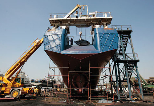 HIGH WATER MARK: Islamic financial institutions have found a natural outlet in the growing regional shipbuilding market. HIGH WATER MARK: Islamic financial institutions have found a natural outlet in the growing regional shipbuilding market.