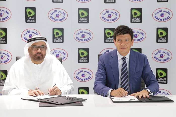 Abdulla Sultan Al Sabbagh, CEO, Cars Taxi Group and chairman UITP Taxi platform and Salvador Anglada, chief business officer, Etisalat Abdulla Sultan Al Sabbagh, CEO, Cars Taxi Group and chairman UITP Taxi platform and Salvador Anglada, chief business officer, Etisalat