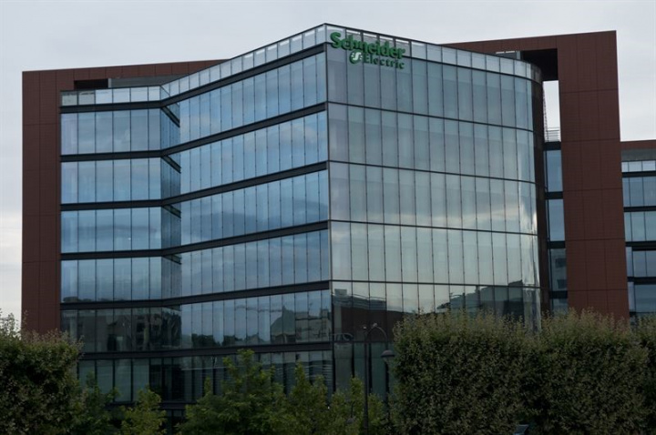 Schneider Electric, Traceability, Food and beverage, F&B industry, Supply Chain Schneider Electric, Traceability, Food and beverage, F&B industry, Supply Chain