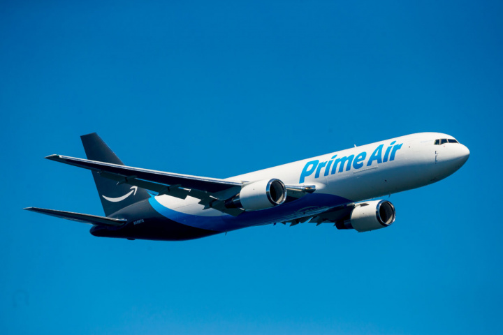 Amazon Prime Air, Air cargo, Atlas Air Cargo, Plane crash Amazon Prime Air, Air cargo, Atlas Air Cargo, Plane crash