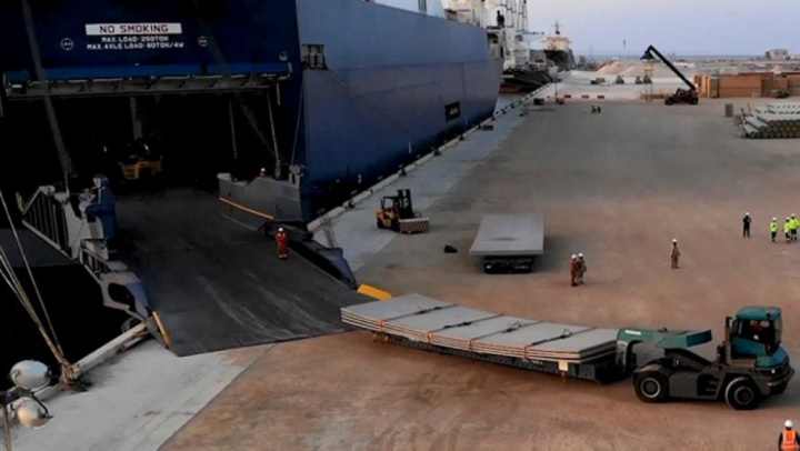 RoRo is a method to discharge cargo using wheeled or tracked cargo using a ramp from the vessel. RoRo is a method to discharge cargo using wheeled or tracked cargo using a ramp from the vessel.