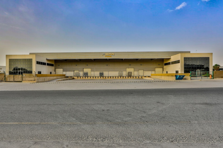 Warehouse, E-commerce, Logistics, Real estate Warehouse, E-commerce, Logistics, Real estate