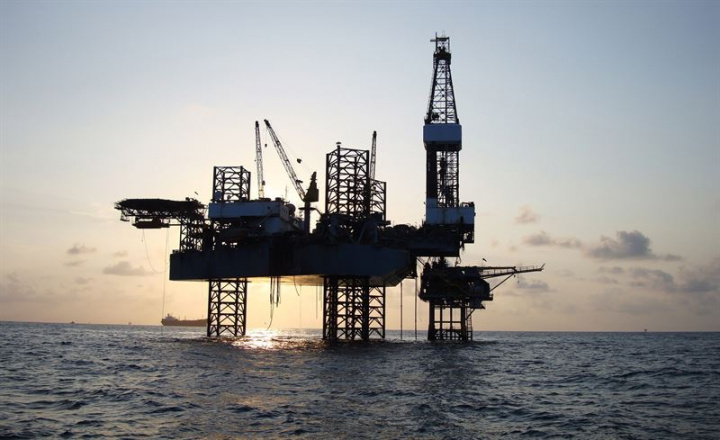 The Wärtsilä Power Solution relieves cost pressure for the offshore sector by eliminating the need for the permanent on-site maintenance crew and permanent facilities for them. The Wärtsilä Power Solution relieves cost pressure for the offshore sector by eliminating the need for the permanent on-site maintenance crew and permanent facilities for them.
