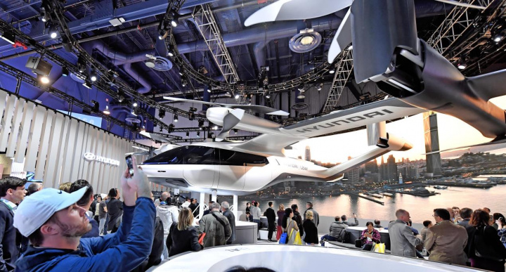 Hyundai reveals PAV and Uber Elevate partnership. Hyundai reveals PAV and Uber Elevate partnership.