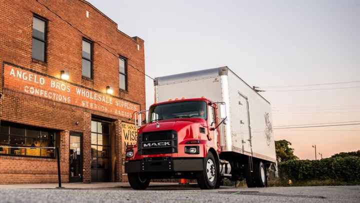 Mack Trucks launches medium-duty trucks Mack Trucks launches medium-duty trucks
