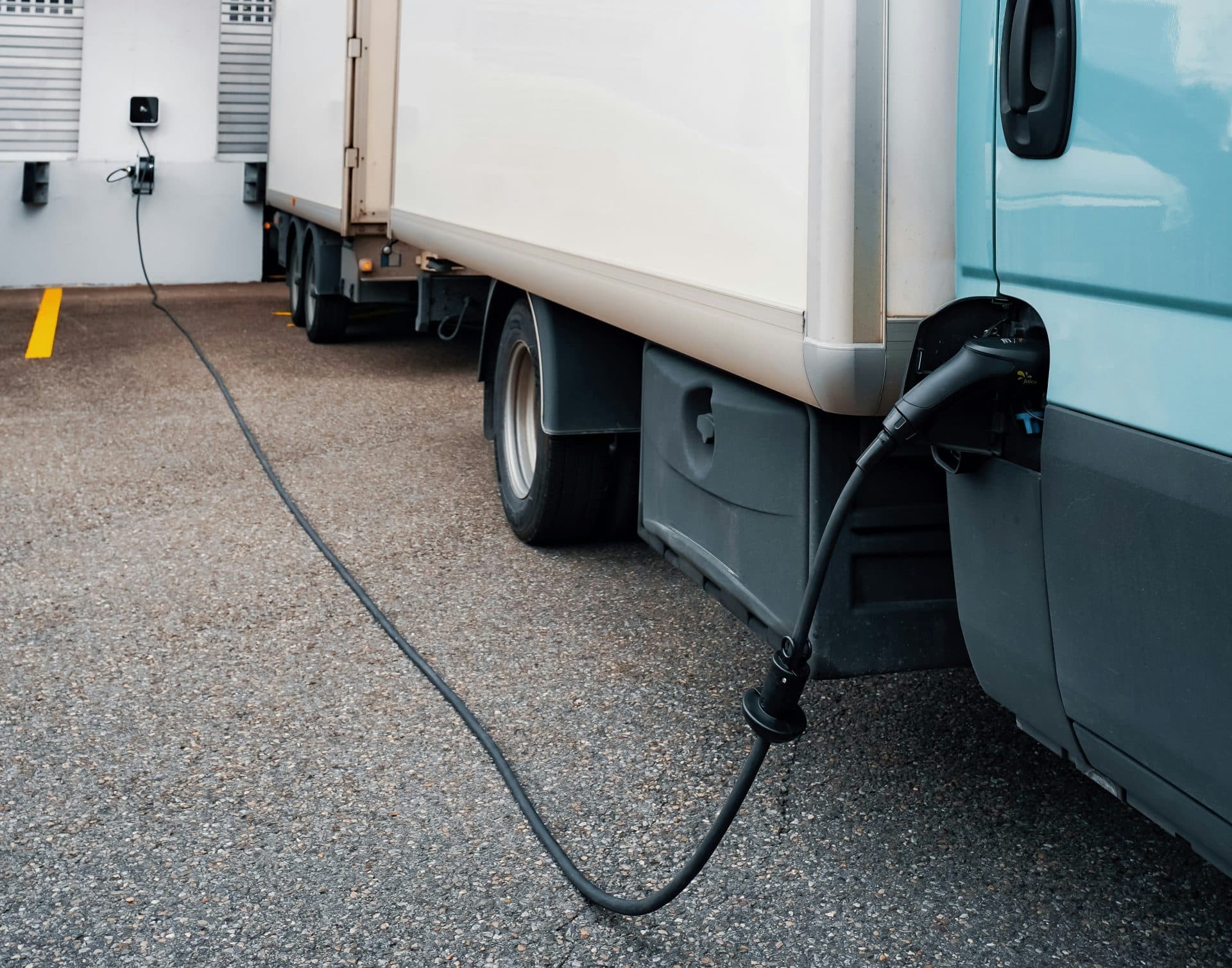 Decarbonising Logistics: Accelerating Clean Energy Infrastructure in the Middle East